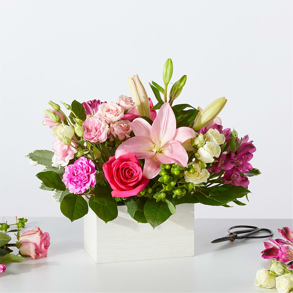Sweetberry Box – A Florist Original – Seminole Flower Shop Inc, Sanford FL